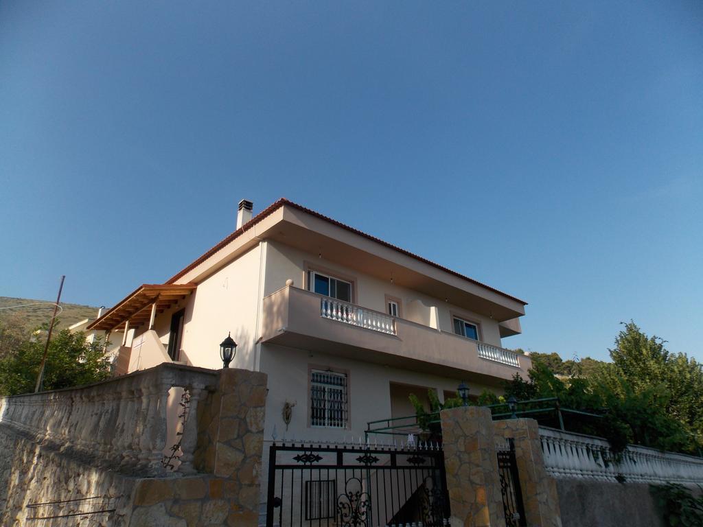 Guest House Vila Bega Sarandë Buitenkant foto