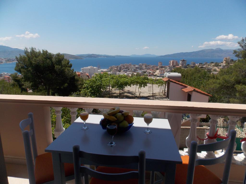 Guest House Vila Bega Sarandë Buitenkant foto