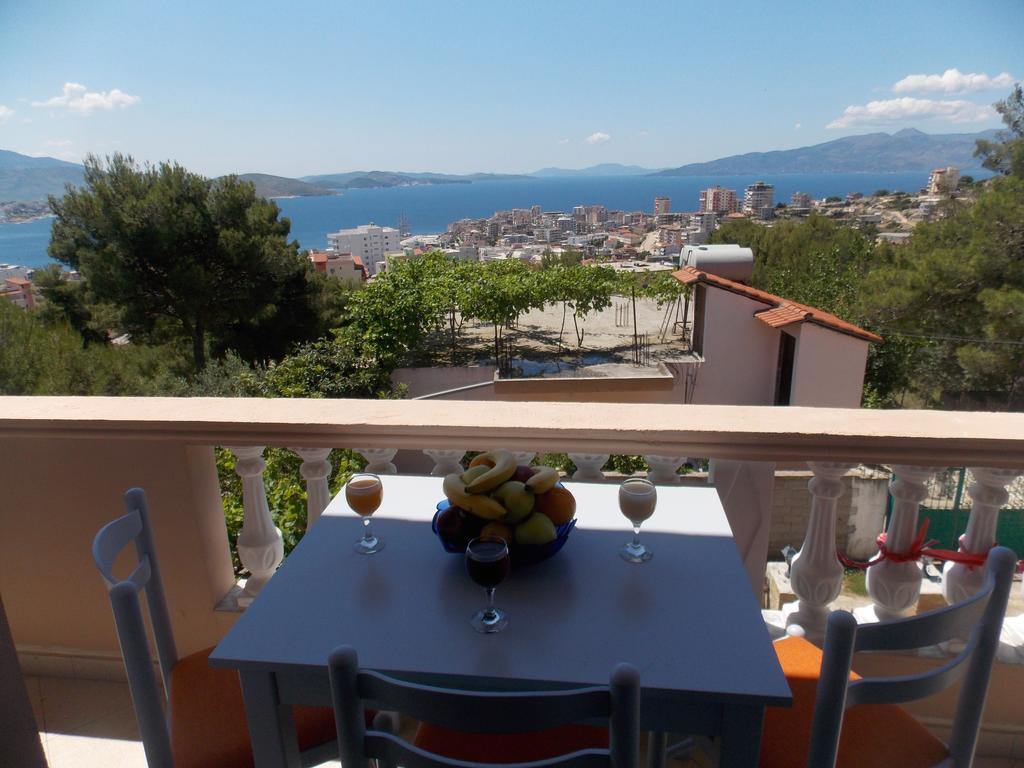 Guest House Vila Bega Sarandë Buitenkant foto